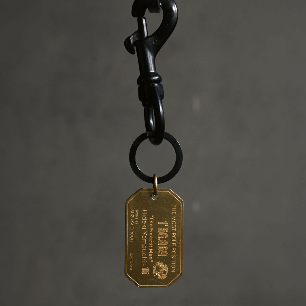 SUBARU｜レーシングドライバー 山内英輝 最多ポールポジション15回記念 真鍮キーホルダー IYS-003 SUBARU スバル｜キーホルダー｜ゴールド