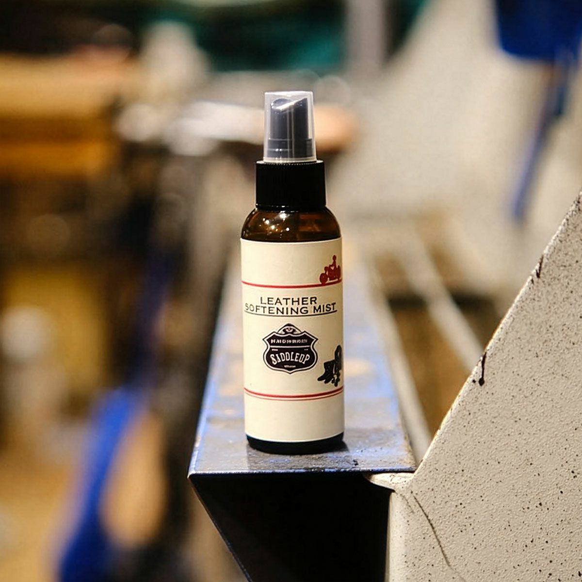 M.MOWBRAY｜サドルアップ レザーソフトニングミスト｜レザーケア｜使用イメージ