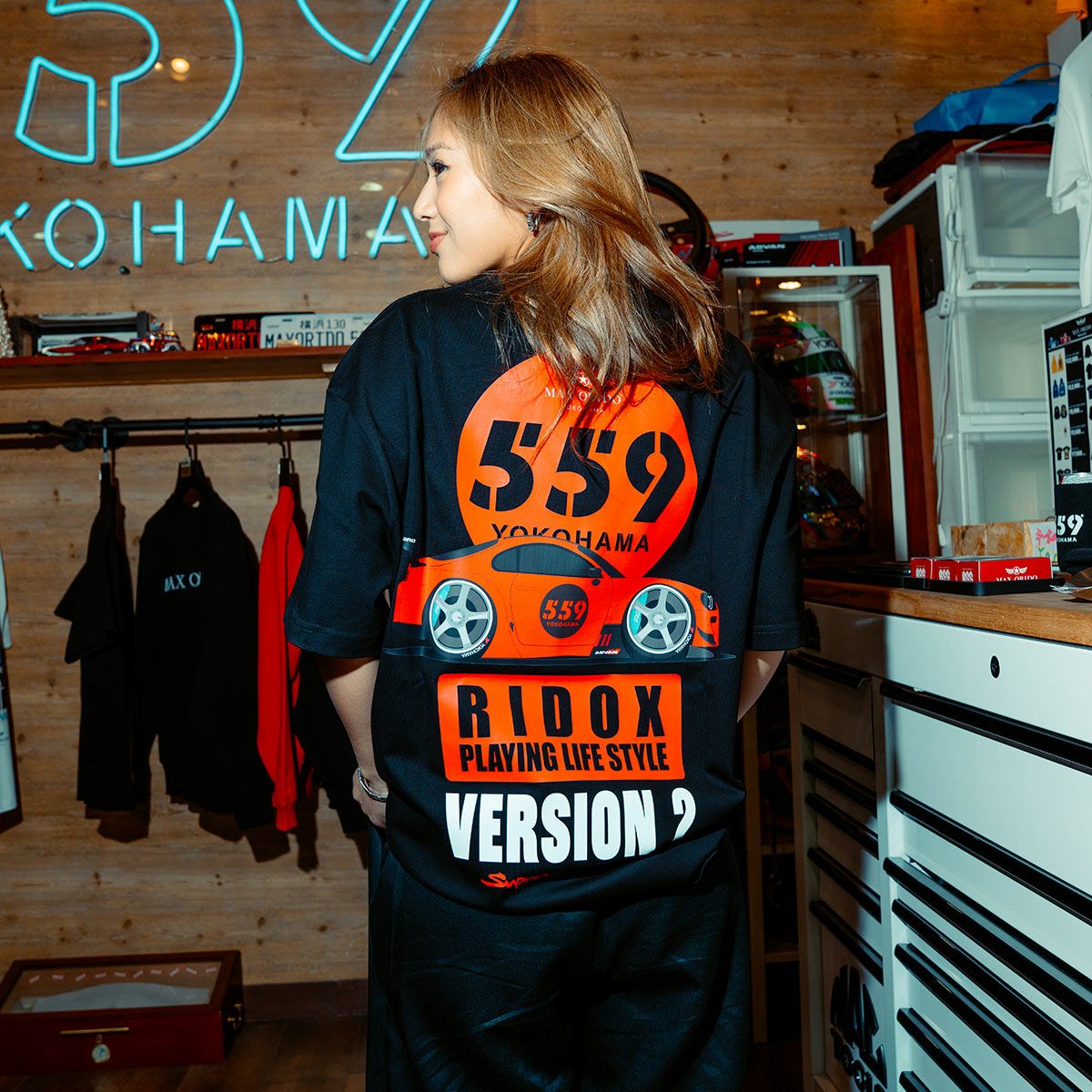 MAX ORIDO｜MAX ORIDO RIDOX VERSION 2 Tシャツ｜ウェア｜モデル着用