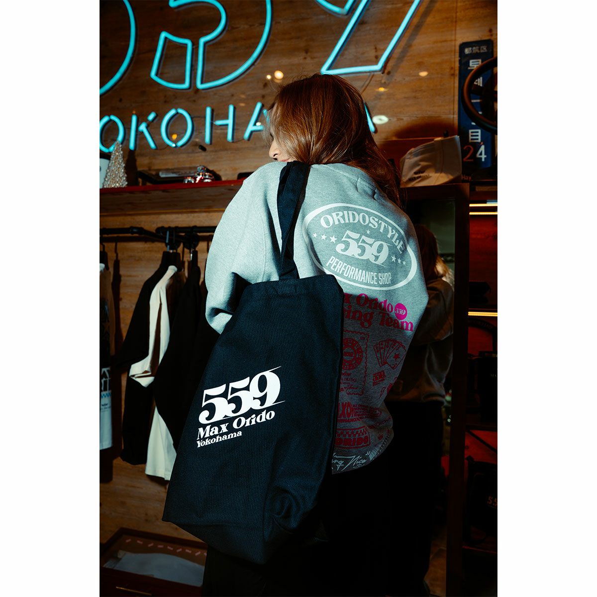 MAX ORIDO｜Max Orido キャンバス トートバッグ｜バッグ｜使用イメージ