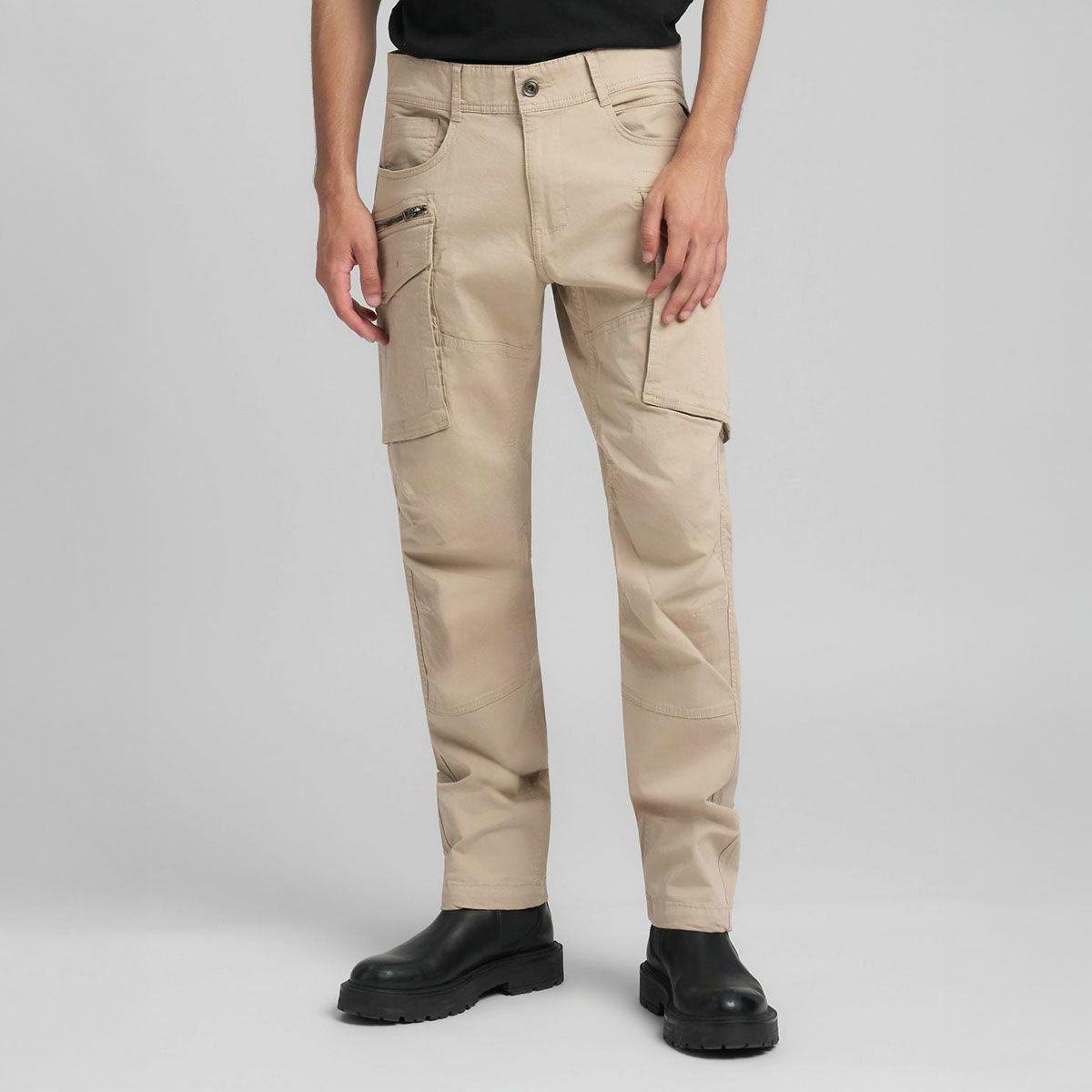 REPLAY｜ジョー カーゴ トラウザー｜パンツ｜デザート｜モデル着用